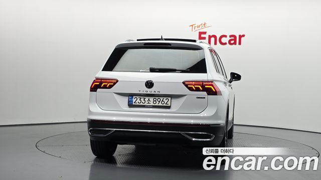 Volkswagen Tiguan 2-го поколения 2.0 TDI 4Motion Prestige - фото 3