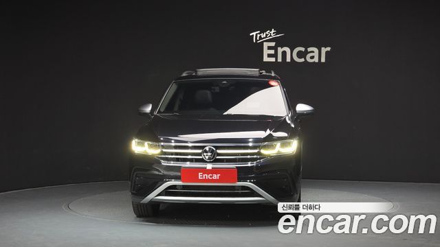 Volkswagen Tiguan 2.0 TSI Prestige - фото 2