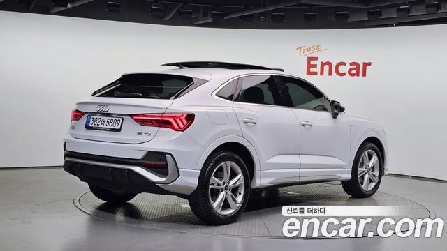 Audi Q3 F3 35 TDI Premium Sportback - фото 1