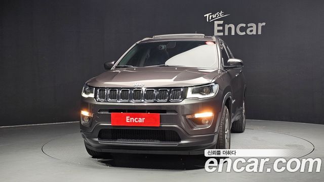 Jeep Compass 2-го поколения 2.4 Longitude AWD - фото 2