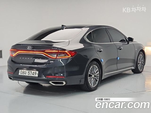 Hyundai Grandeur IG, гибрид Premium - фото 2