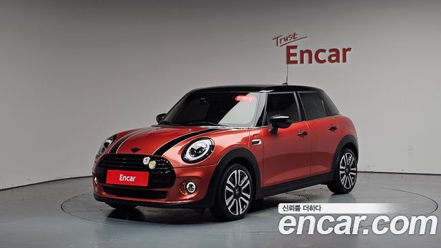 Mini Cooper 5Door Rosewood Edition 3rd - фото 0