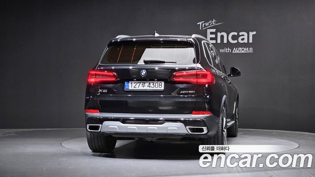 BMW X5 G05 xDrive 40i xLine - фото 3