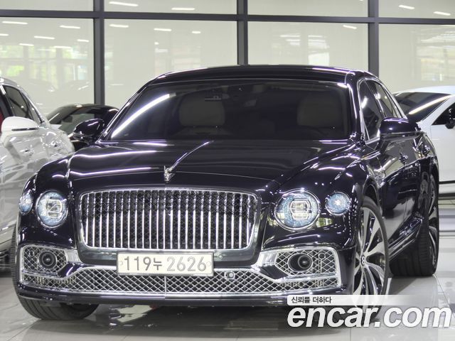 Bentley Flying Spur 3-го поколения 4.0 Azure - фото 0