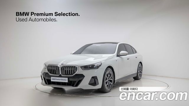 BMW 5-Series G60 520i M Sport - фото 0