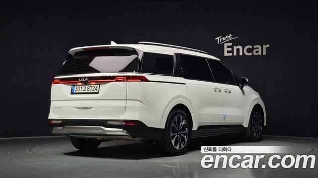 Kia Carnival 4-го поколения 9-Seater Signature - фото 1