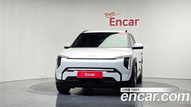 Kia EV3 Long Range 2WD Earth - фото 1
