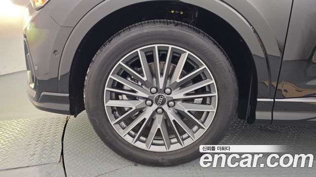 Audi Q3 F3 40 TFSI Quattro Premium - фото 4