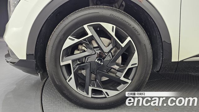 Kia Sportage 5-го поколения Gasoline 1.6 Turbo 2WD Signature - фото 4