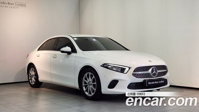 Mercedes-Benz A-Class W177 A220 Sedan - фото 0