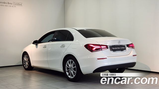 Mercedes-Benz A-Class W177 A220 Sedan - фото 1