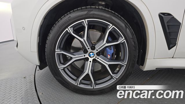 BMW X5 G05 xDrive 40i M Sport - фото 4