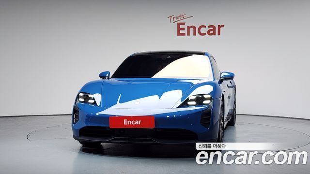 Porsche Taycan GTS - фото 1