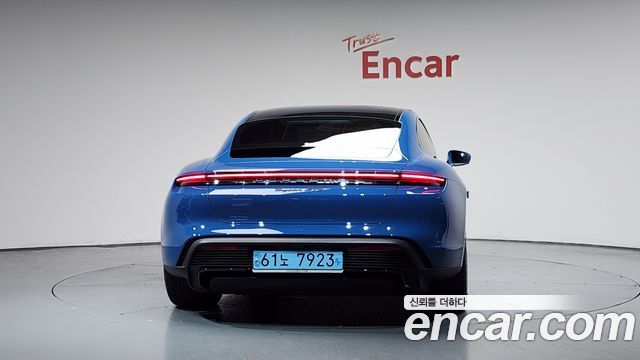 Porsche Taycan GTS - фото 2
