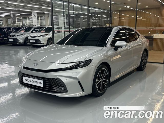 Toyota Camry XV80 2.5 XLE Premium Hybrid - фото 0