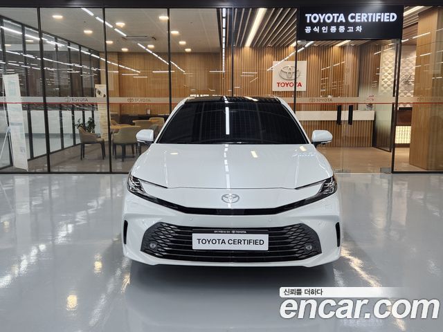 Toyota Camry XV80 2.5 XLE Premium Hybrid - фото 2