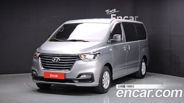 Hyundai Starex Новый Van 5-Seater Modern - фото 0