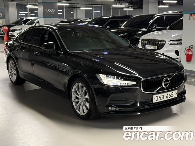 Volvo S90 D4 Momentum - фото 1