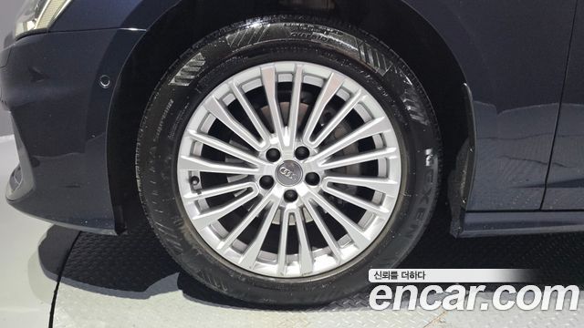 Audi A6 C8 40 TDI Premium - фото 4