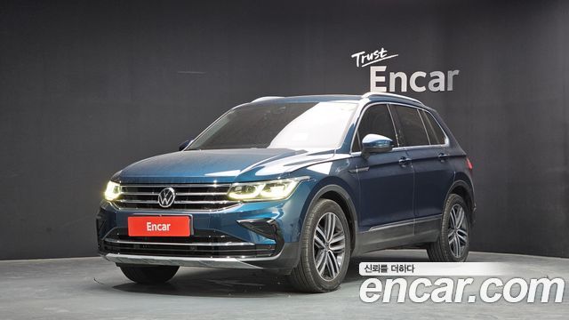 Volkswagen Tiguan 2-го поколения 2.0 TDI Prestige - фото 0