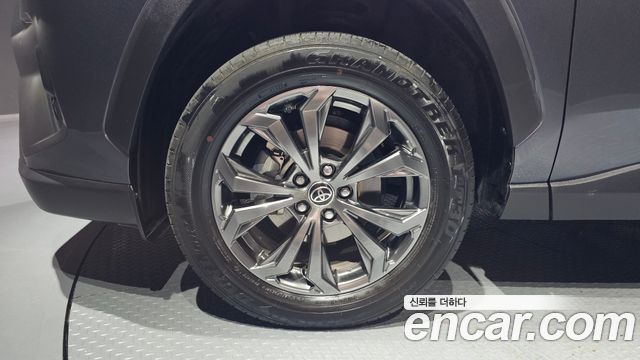 Toyota RAV4 5-го поколения 2.5 2WD Hybrid - фото 4