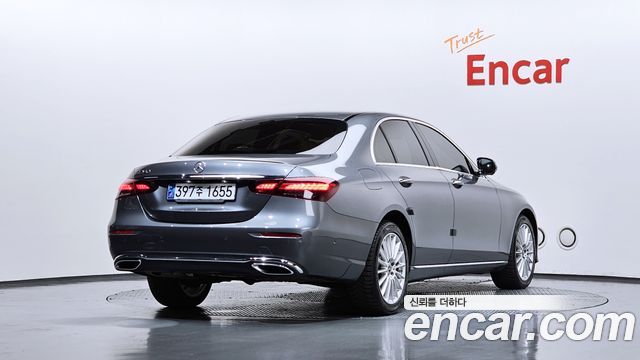 Mercedes-Benz E-Class W213 E250 Exclusive - фото 1
