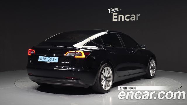 Tesla Model 3 Long Range AWD - фото 1