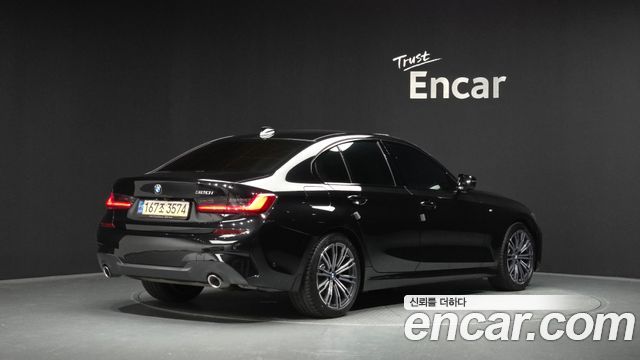 BMW 3-Series G20 320i M Sport - фото 0