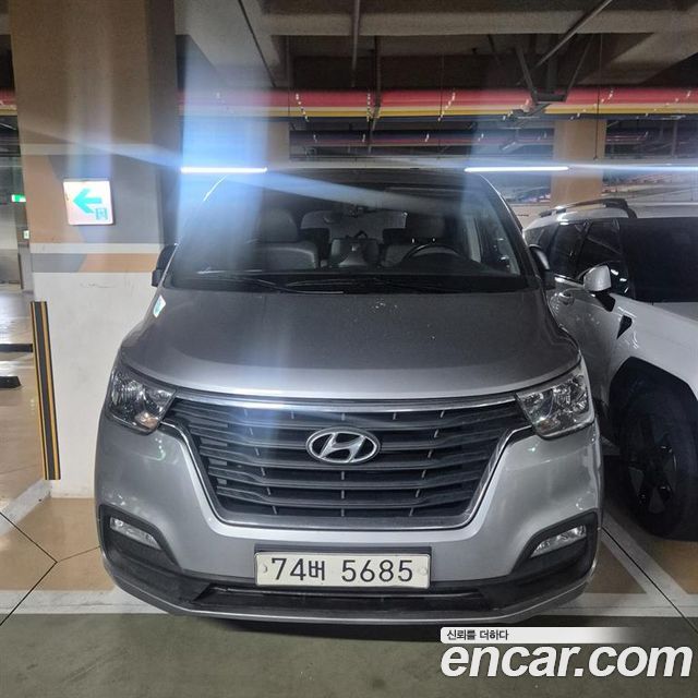 Hyundai Starex Новый Wagon 11-Seater Smart - фото 0