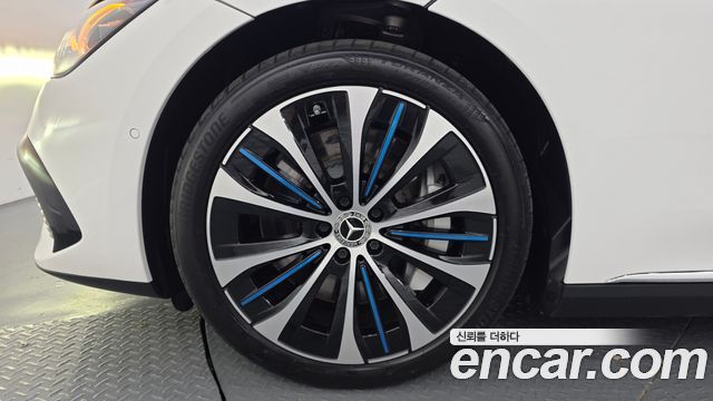 Mercedes-Benz EQE V295 EQE350+ - фото 4