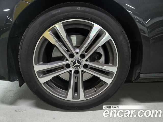 Mercedes-Benz E-Class W213 E250 Avantgarde - фото 4