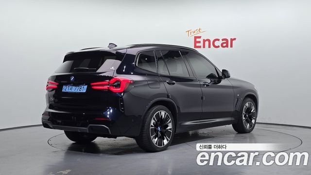 BMW iX3 M Sports - фото 1