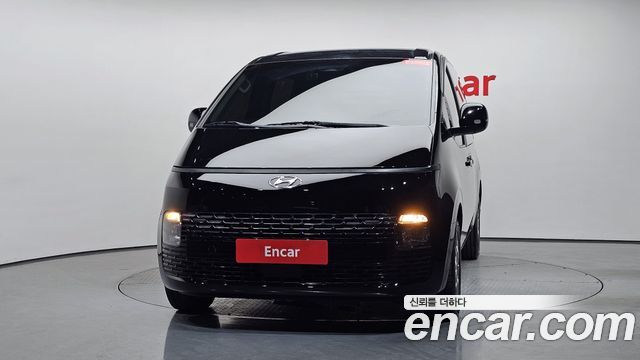 Hyundai Staria Cargo 5-Seater Modern - фото 1