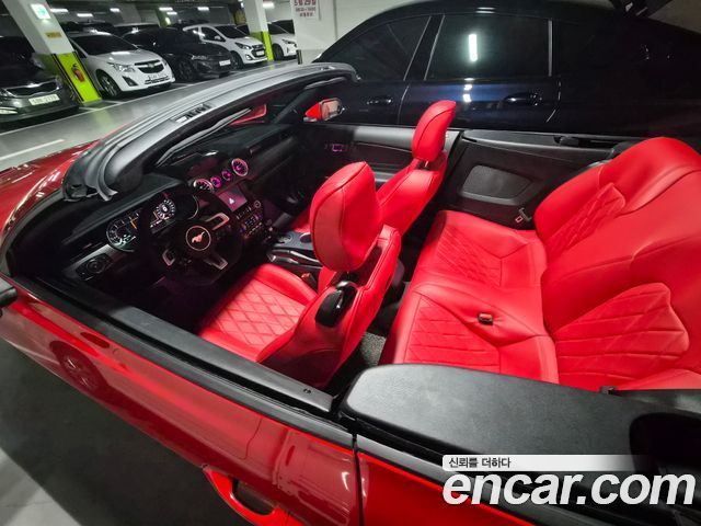 Ford Mustang GT Convertible - фото 3