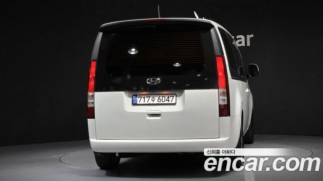 Hyundai Staria Tourer 11-Seater Modern - фото 3