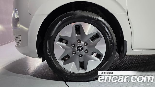 Hyundai Staria Tourer 11-Seater Modern - фото 4