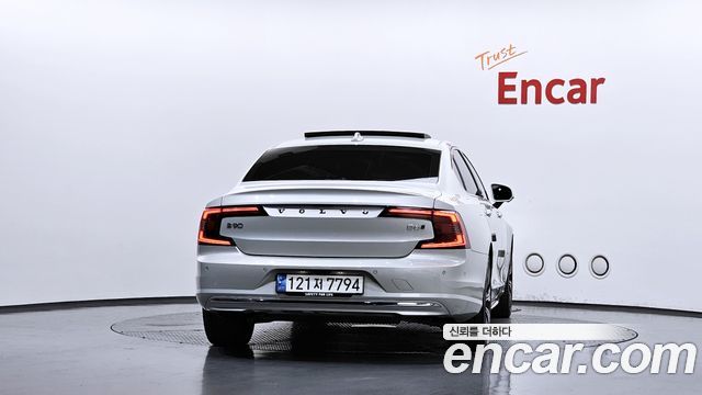 Volvo S90 B6 AWD Inscription - фото 3
