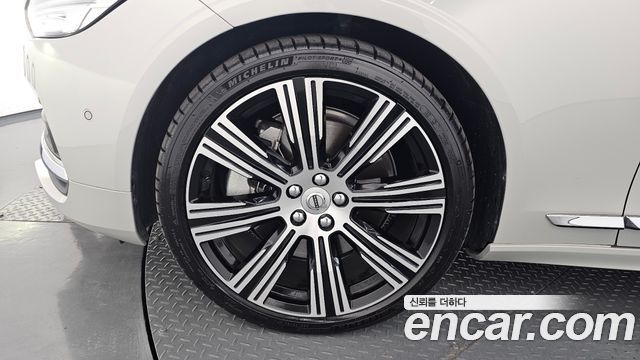 Volvo S90 B6 AWD Inscription - фото 4