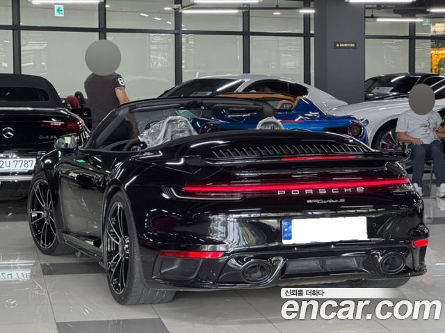 Porsche 911 Turbo S Cabriolet - фото 3