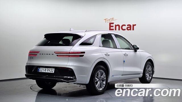 Genesis GV70 2.5T Gasoline 2WD - фото 1