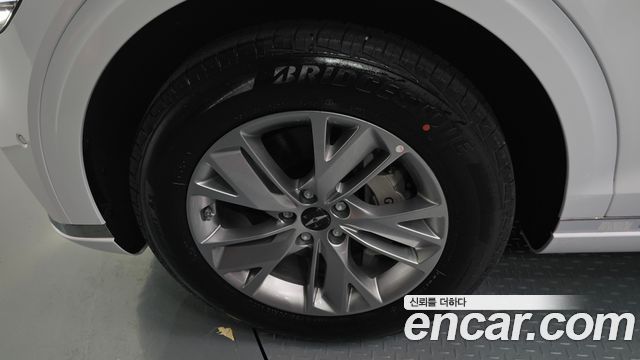 Genesis GV70 2.5T Gasoline 2WD - фото 4