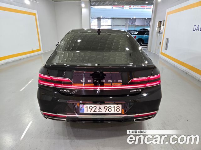 Genesis G90 5.0 AWD Limousine Prestige - фото 3