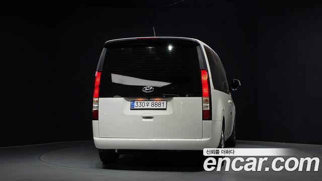 Hyundai Staria Tourer 9-Seater Modern - фото 3