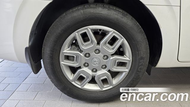 Hyundai Staria Tourer 9-Seater Modern - фото 4