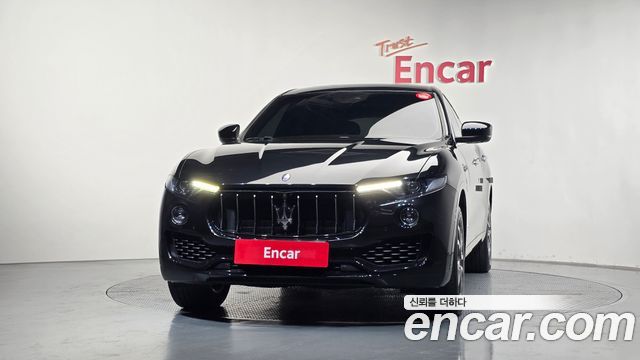 Maserati Levante 3.0 AWD GranLusso - фото 2