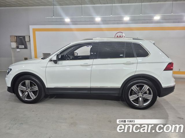 Volkswagen Tiguan 2-го поколения 2.0 TDI 4Motion Prestige - фото 2