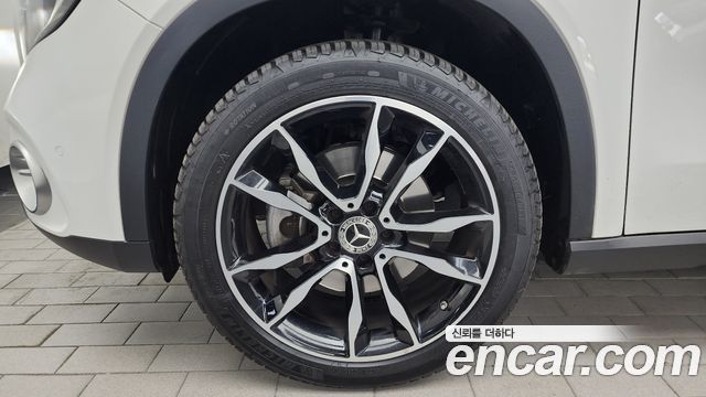 Mercedes-Benz GLA-Class X156 GLA250 4MATIC - фото 4
