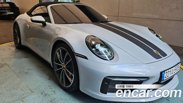 Porsche 911 Carrera Cabriolet - фото 0
