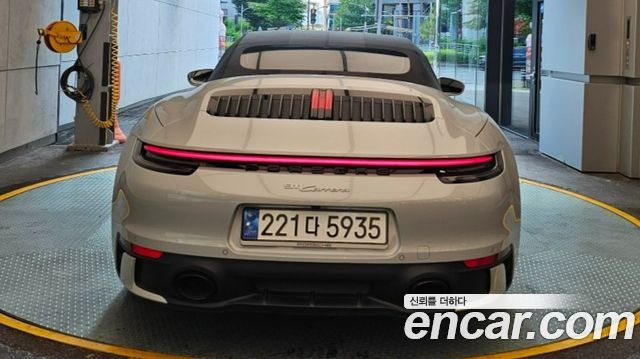 Porsche 911 Carrera Cabriolet - фото 3