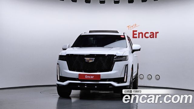 Cadillac Escalade 5-го поколения 6.2 Sports Platinum - фото 2